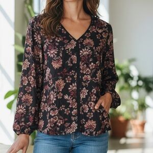 NWT Papermoon Floral V-Neck Blouse Size M